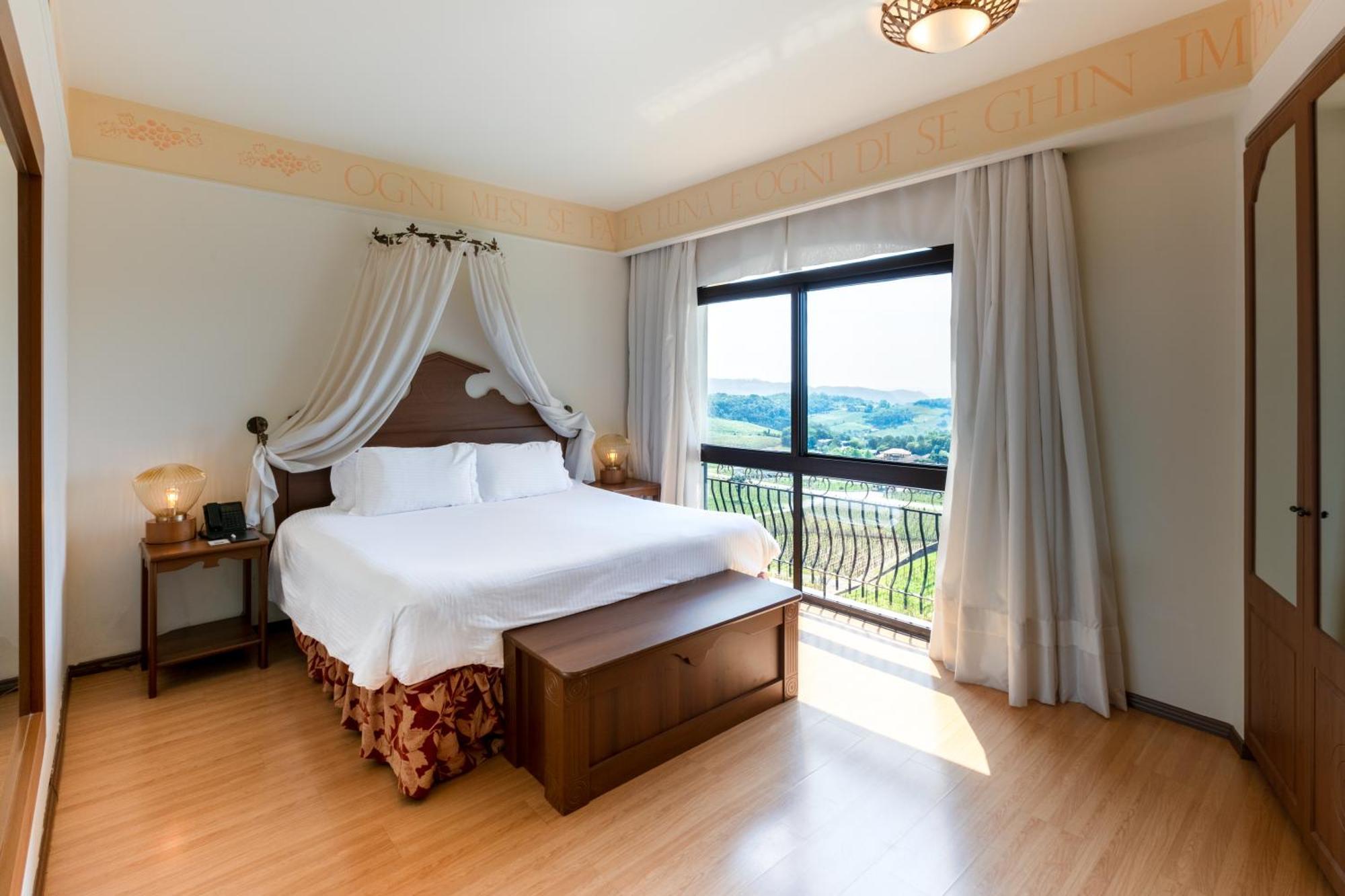 Spa Do Vinho Condominio Vitivinicola Bento Goncalves Ngoại thất bức ảnh A bedroom at the hotel