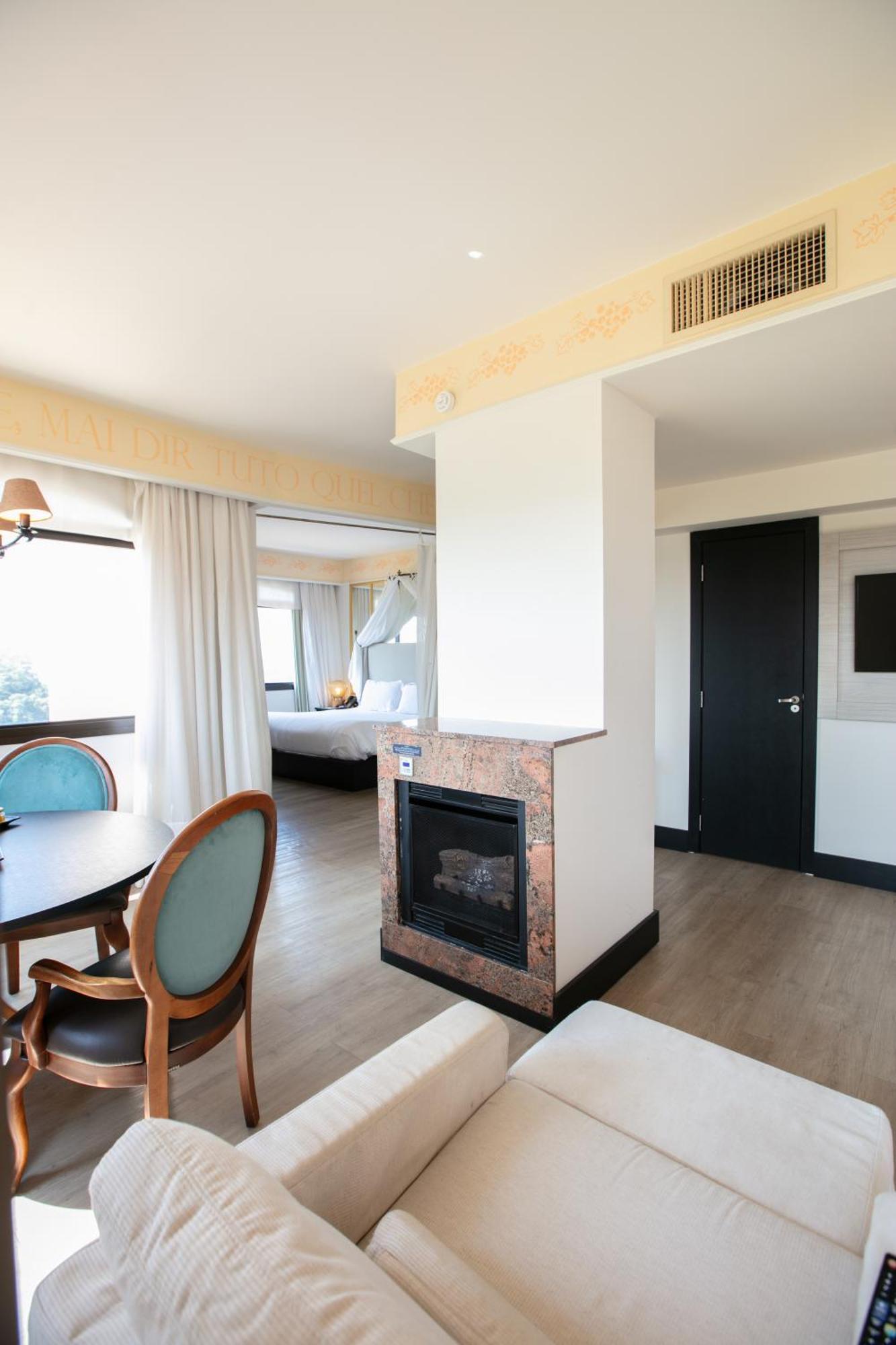 Spa Do Vinho Condominio Vitivinicola Bento Goncalves Ngoại thất bức ảnh Suite